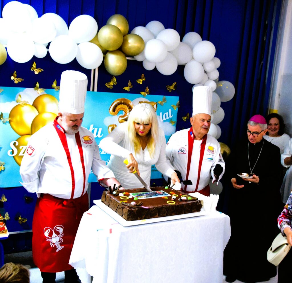 🎤📽️🗞️🎉”JUBILEUSZ 35-lecia Zespołu Szkół Społecznych nr 2 w Rzeszowie w mediach „🎤📽️🗞️🎉